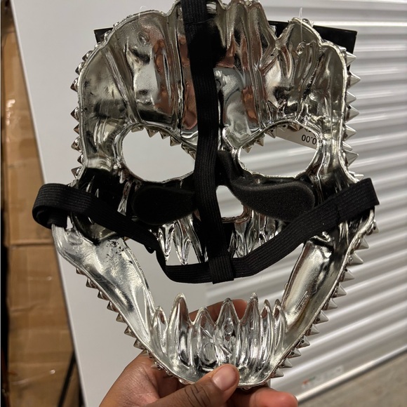 Silver Spike Skull Face Mask Party City Halloween Cosplay - Picture 4 of 4